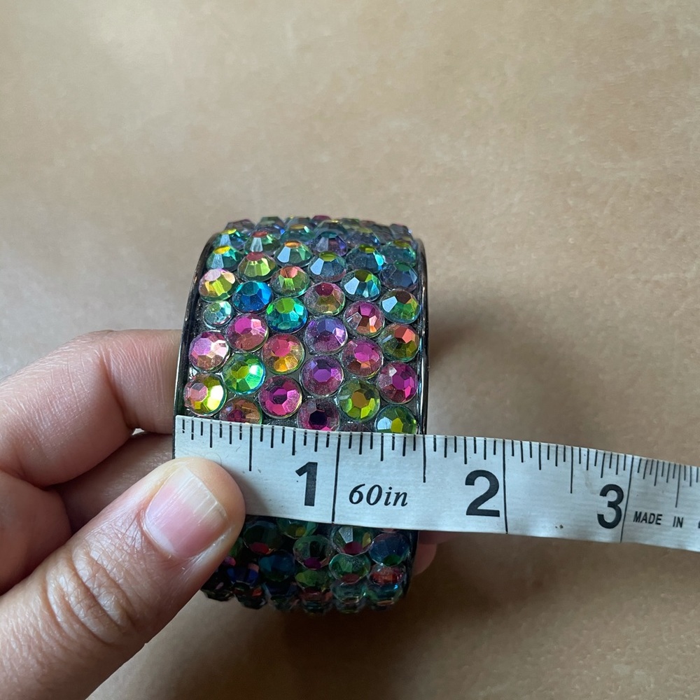 Glam rainbow rhinestone bangle - Picture 5 of 7